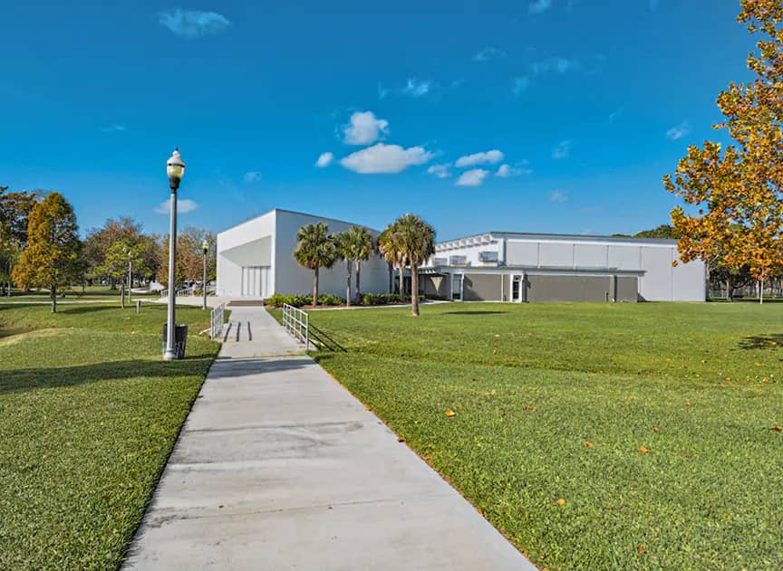 Lake Vista Park playground area in St. Petersburg
