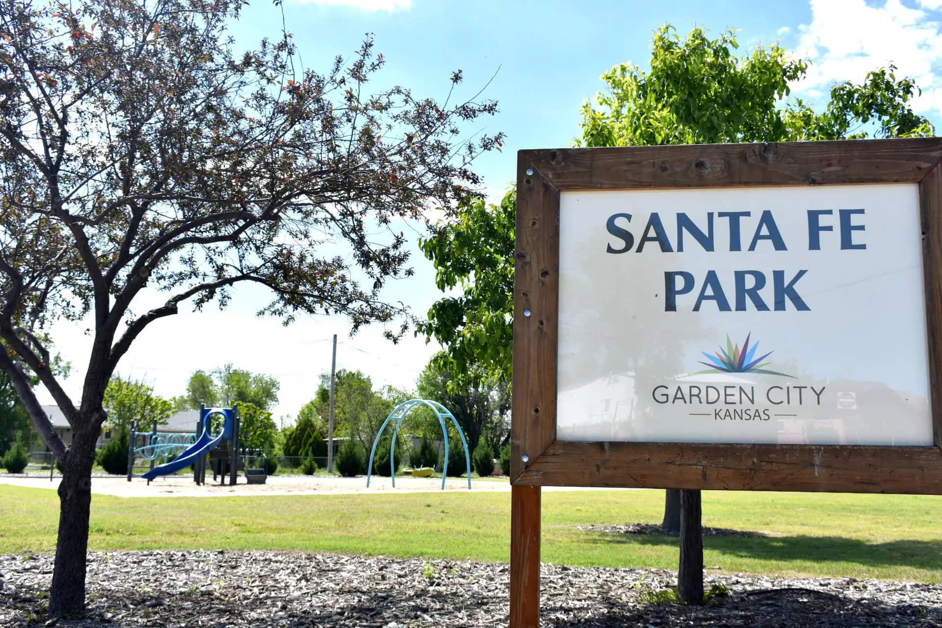 Santa Fe Park playground area in Garden City